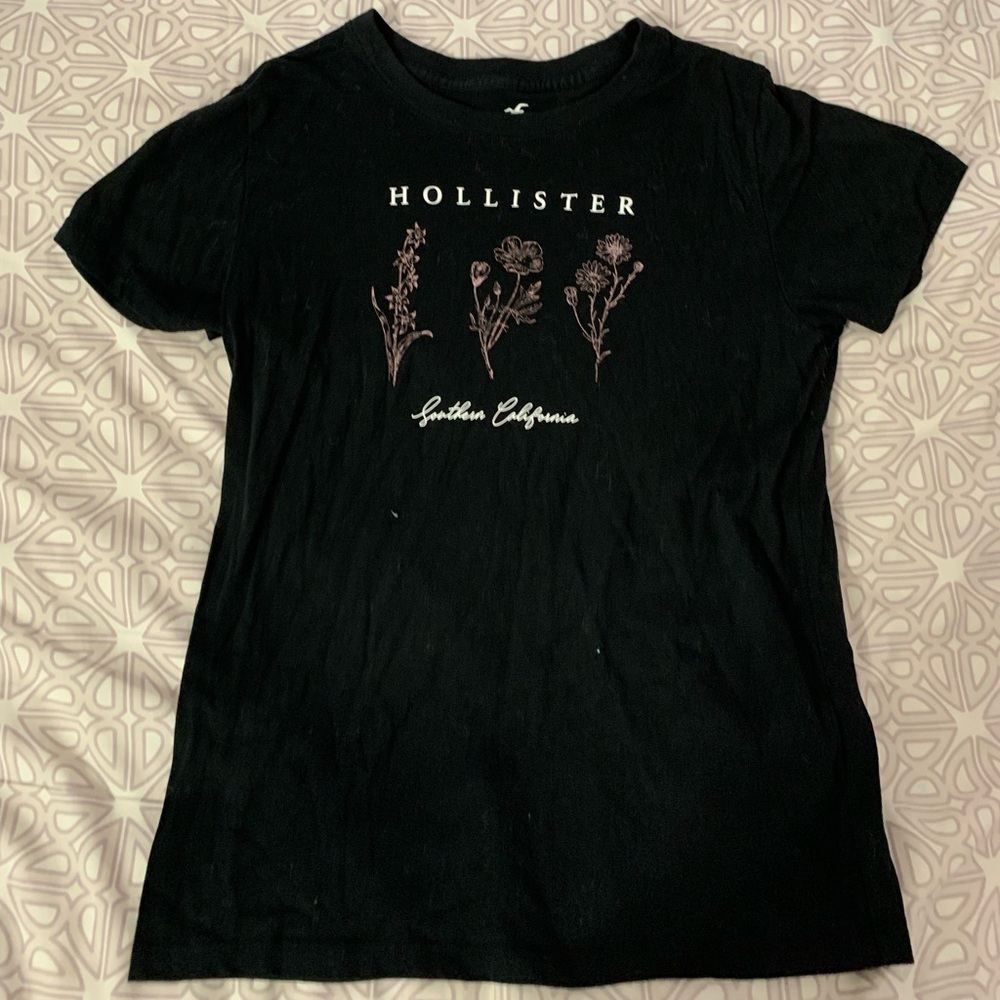 Hollister Tee